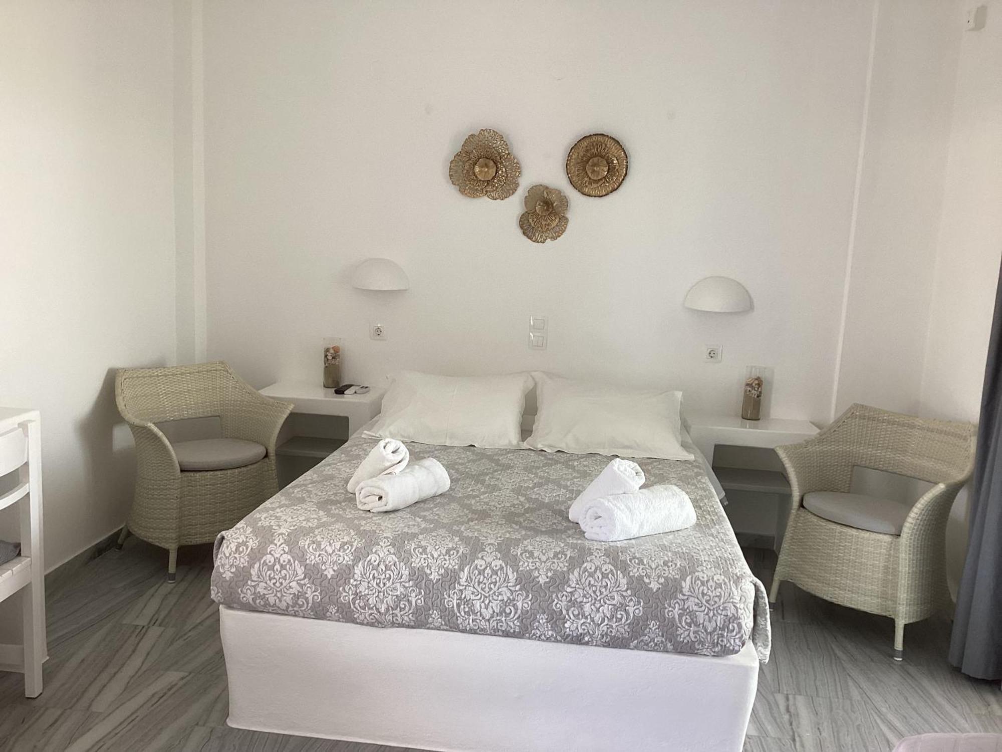 Nefeli Apartment Drios Bagian luar foto