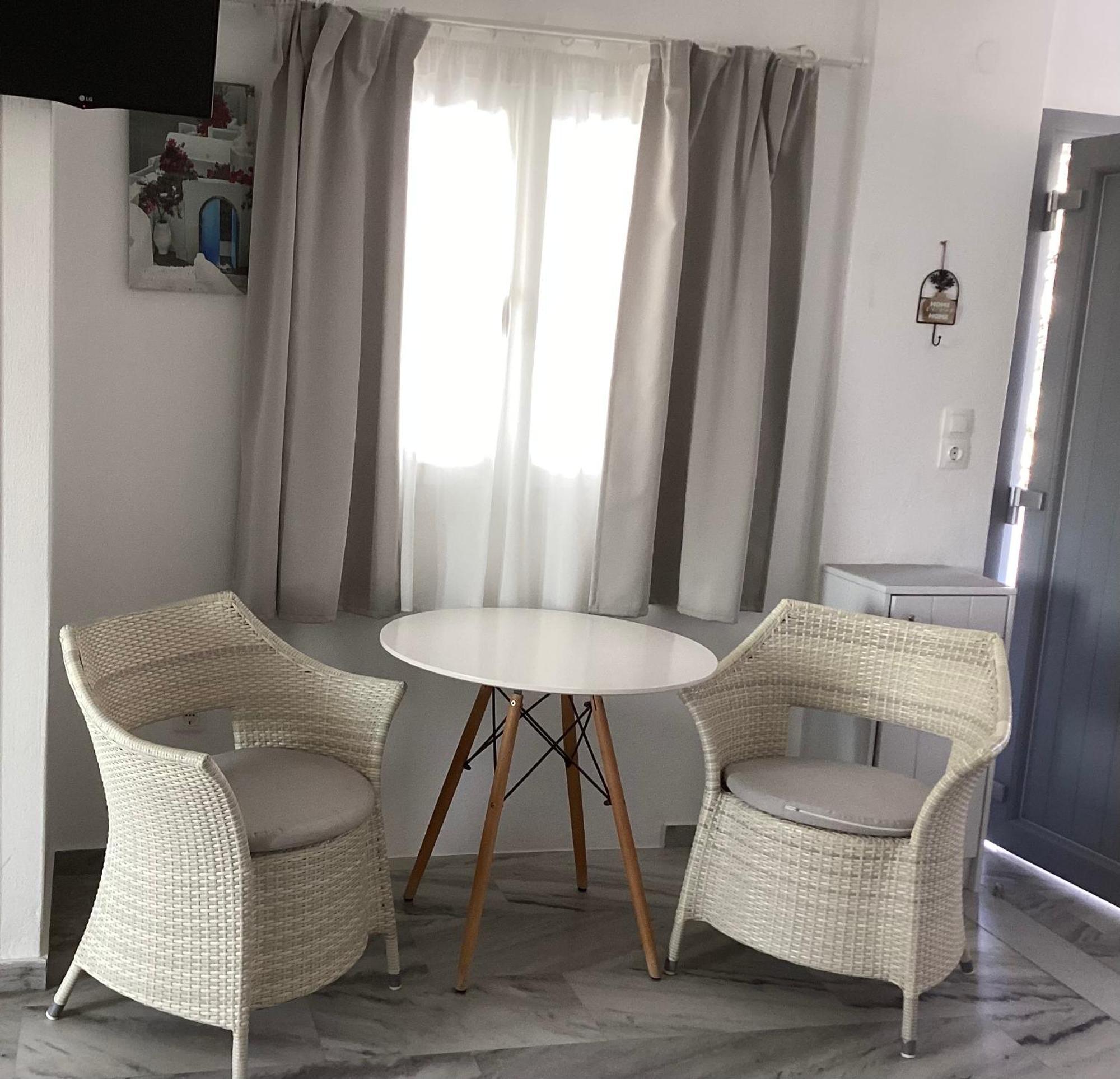 Nefeli Apartment Drios Bagian luar foto